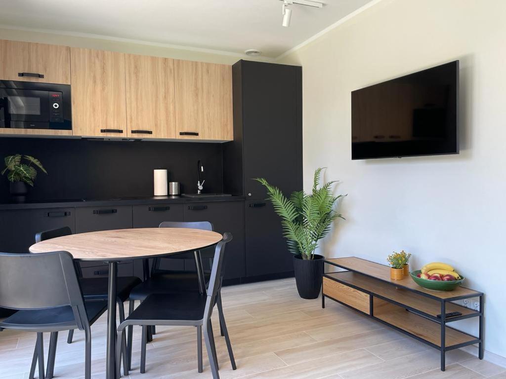 Apartamenty Przy Parku -150M Od Plazy Darlowko Luaran gambar